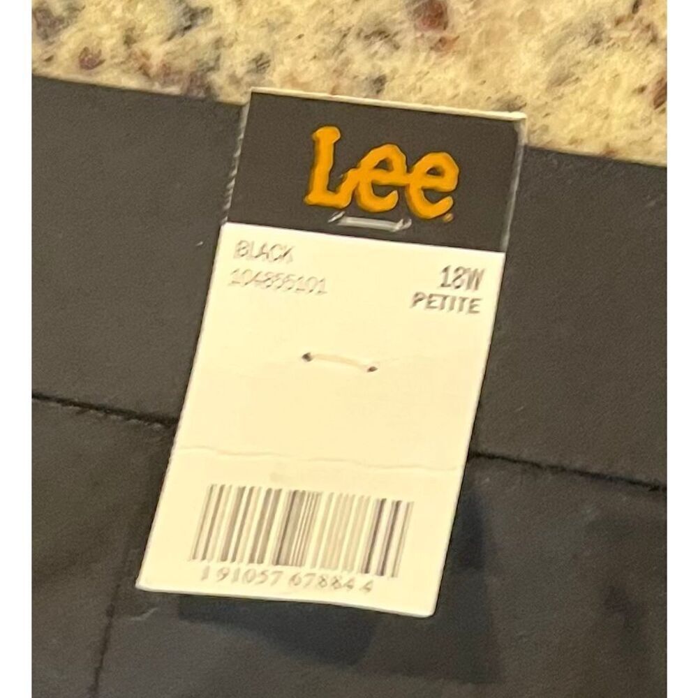 Lee FlexMotion Black Women's Pants - Picture 7 of 7